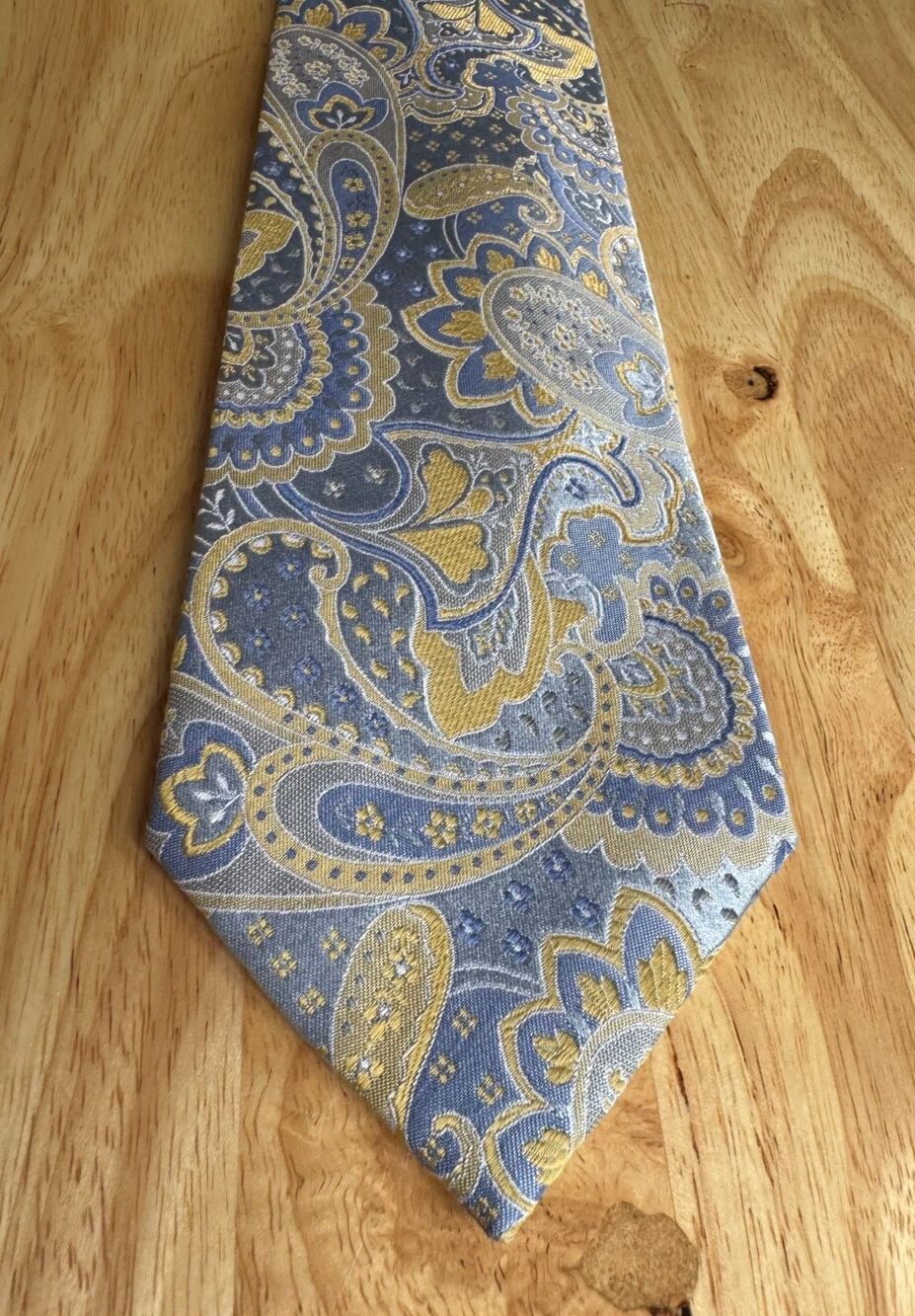 Geoffrey Beene Vintage Paisley Neck Tie 100% Silk Gold Blue Wedding Guest